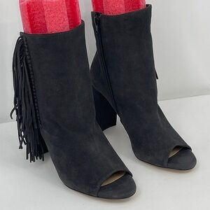 Gianni Bini WOMENS Gray HEELED LEATHER BOOTS SIZE 9M LIKE NEW